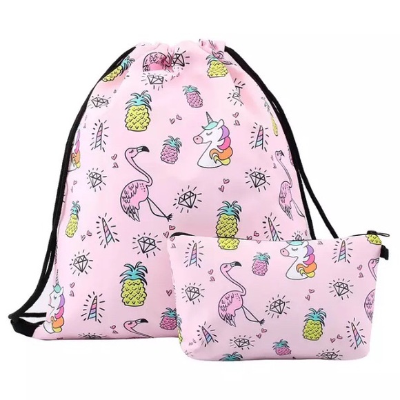 New Travel MakeUp Case and Accessories - Picture 12 of 13